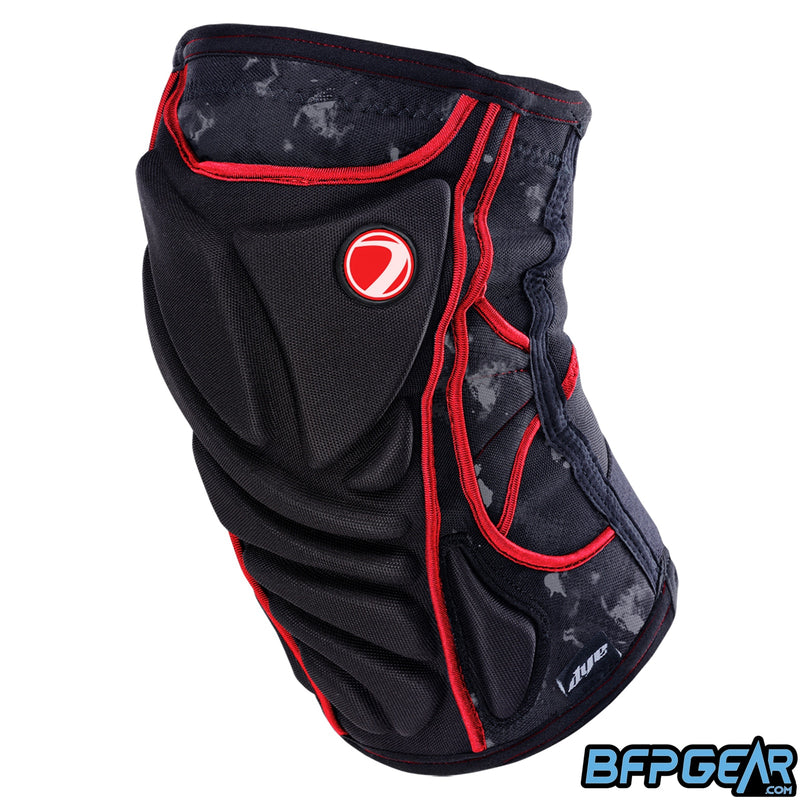The Dye performance knee pads are flexible and provide excellent impact protection.
