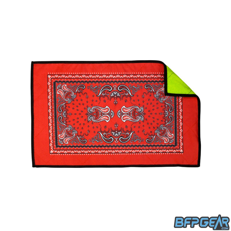 The Exalt Microfiber Player cloth in the Red Bandana style.