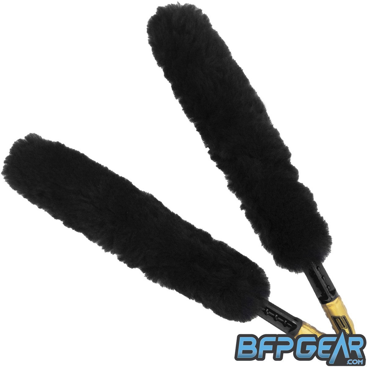 The Exalt Supreme Swab in the black and gold color way.