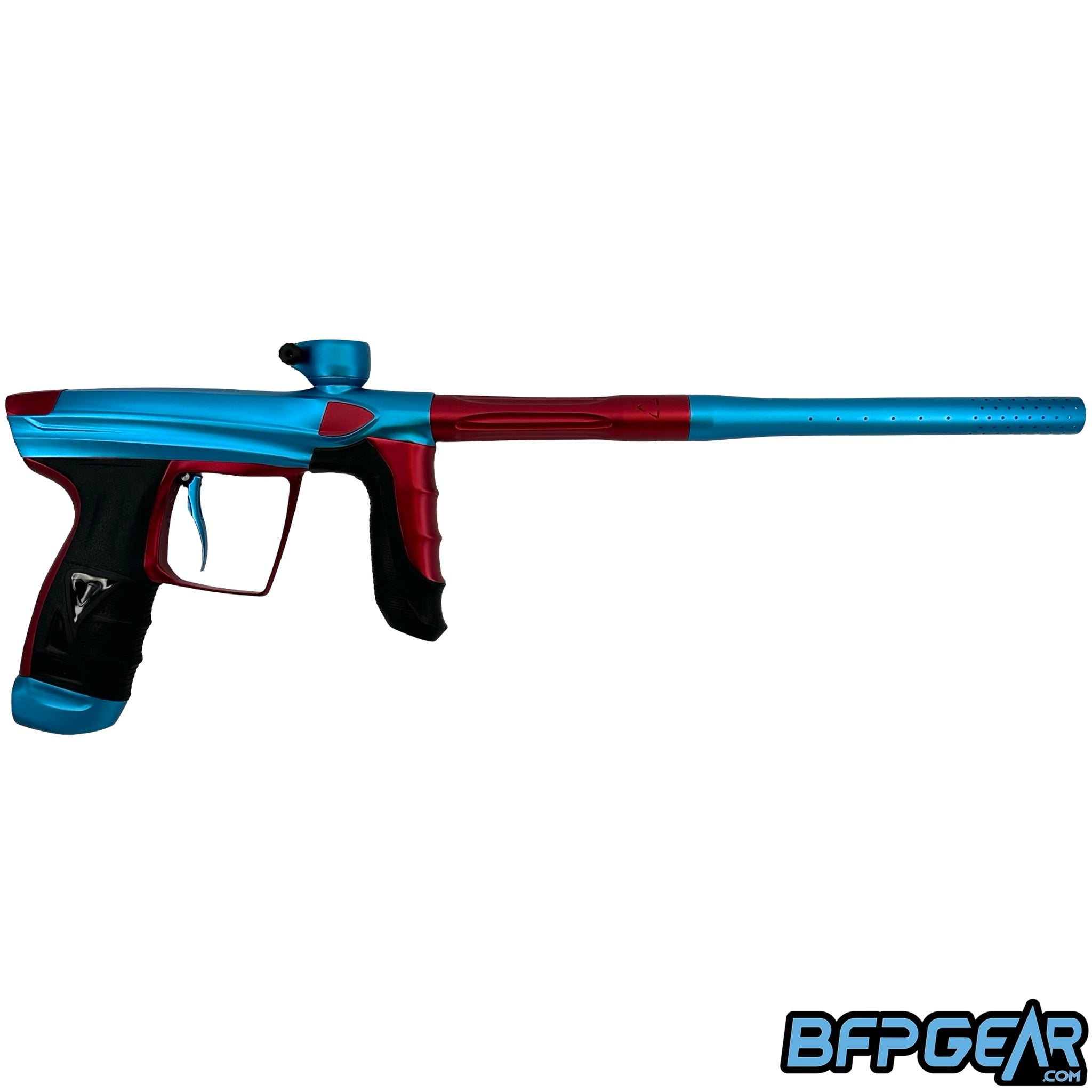 The DLX Luxe AIRE in dust blue and dust red.