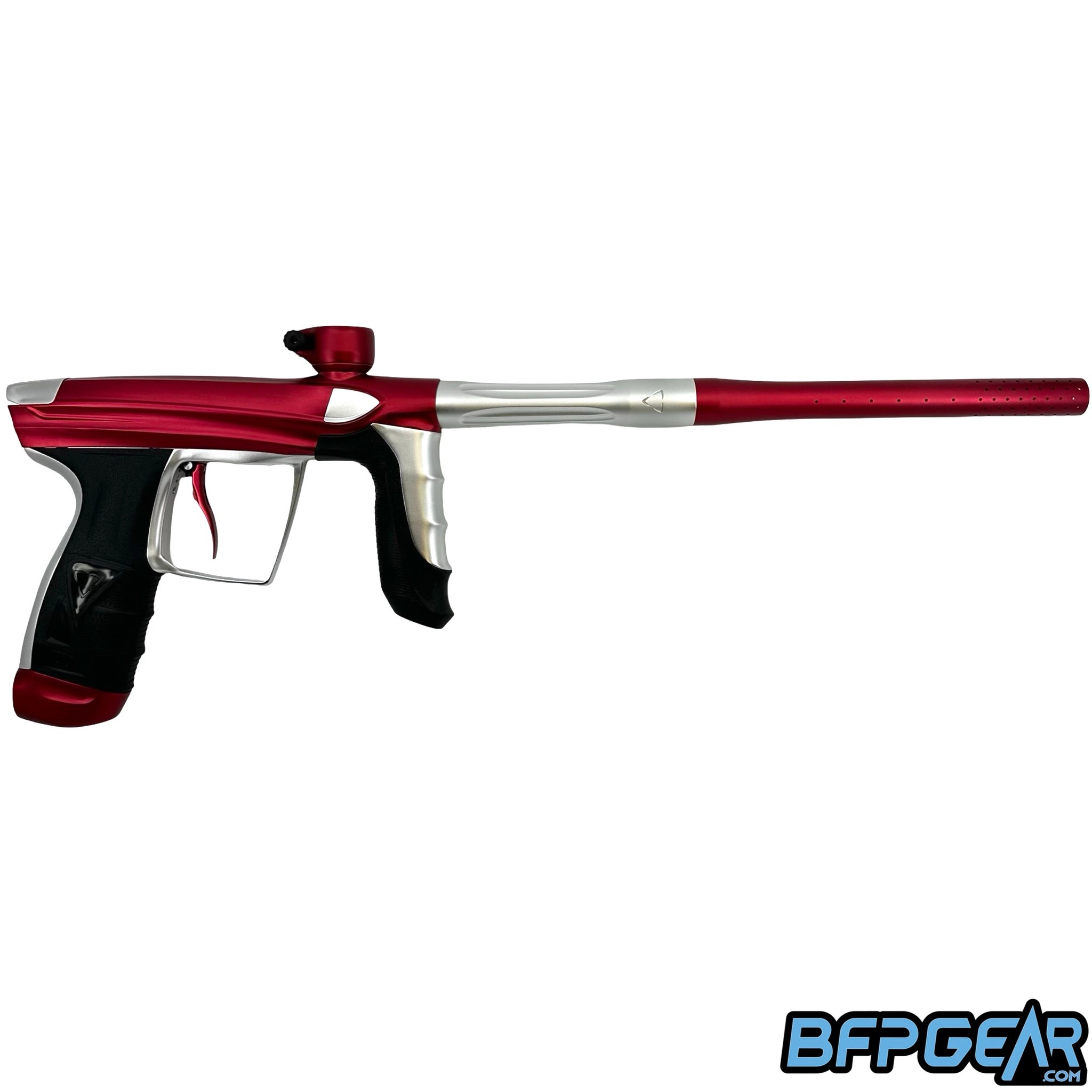 The DLX Luxe AIRE in dust red and dust white.