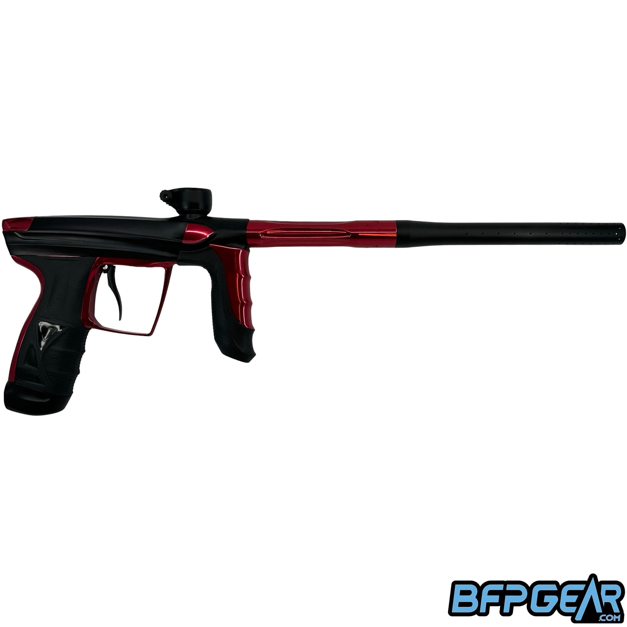 The DLX Luxe AIRE in dust black and polished red.
