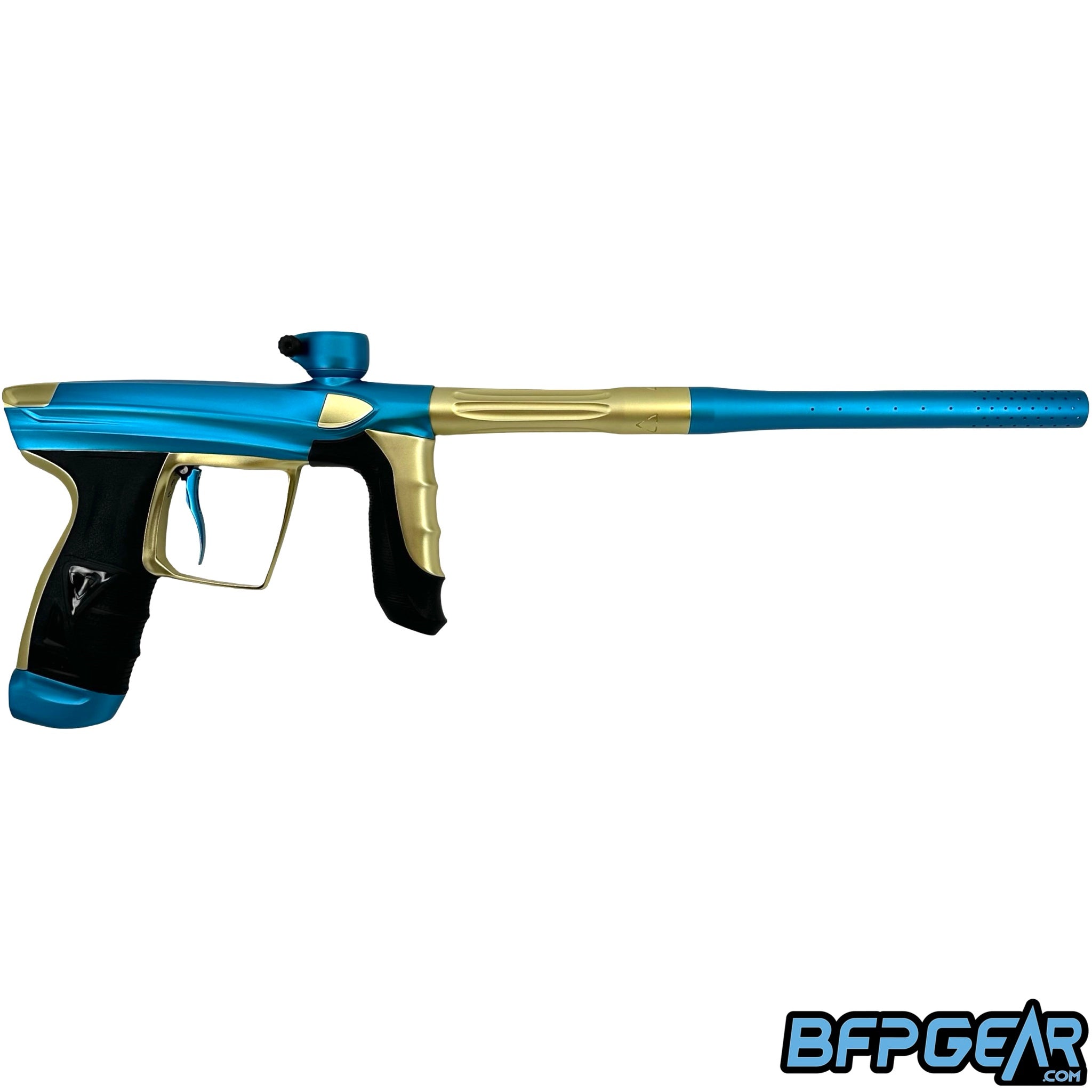 The DLX Luxe AIRE in dust blue and dust gold.