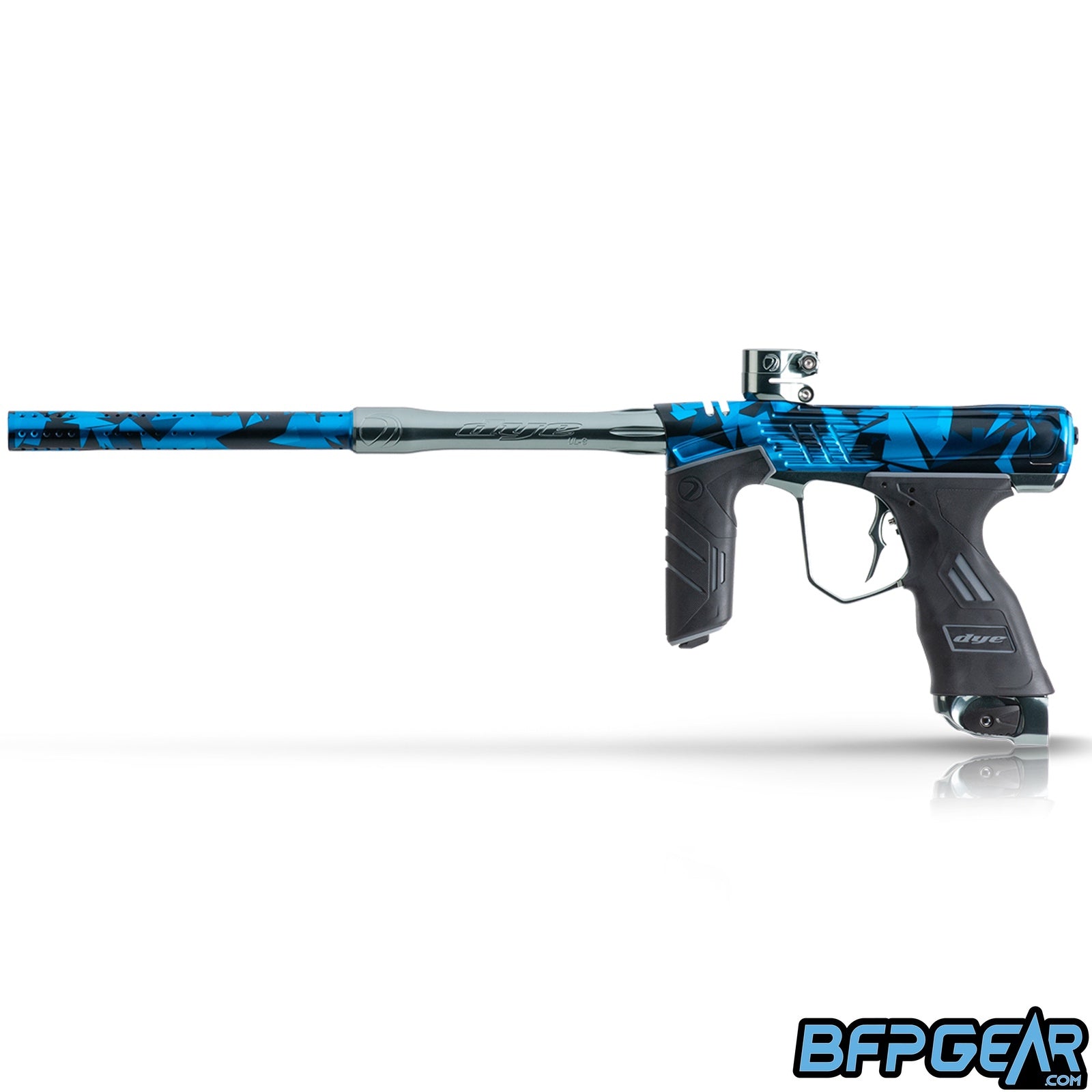 The Dye DSR+ Icon in the Shattered Cyan PGA color way.