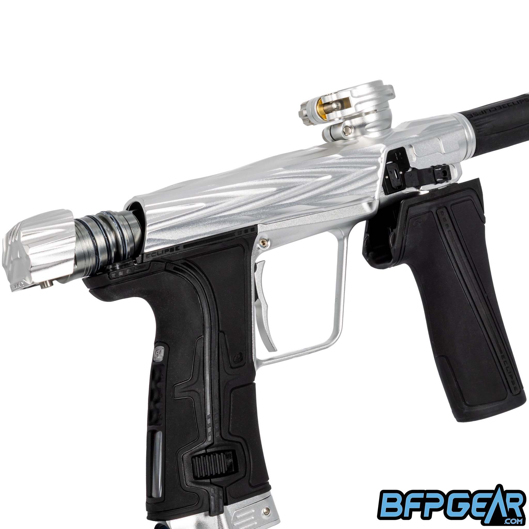 This photo shows off the tool-less features of the CS3 Pro. Bolt kit comes out easily, and the front grip can be removed to expose the eye covers.