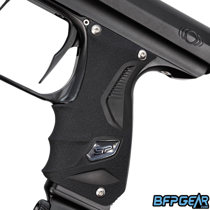 The Shocker ERA has new grips, giving the player some texture in their hands for comfort. The trigger has also been redesigned with a smoother pull, and is a traditional double trigger shape.