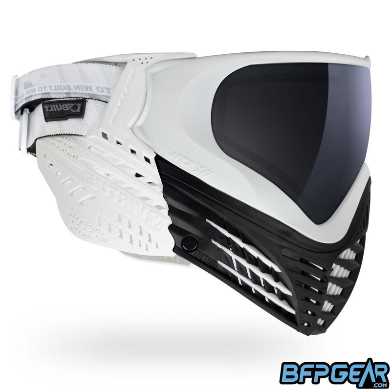 A custom color way of the Vio X6 White Storm goggle system. Black faceplate with white accents and white soft ears.