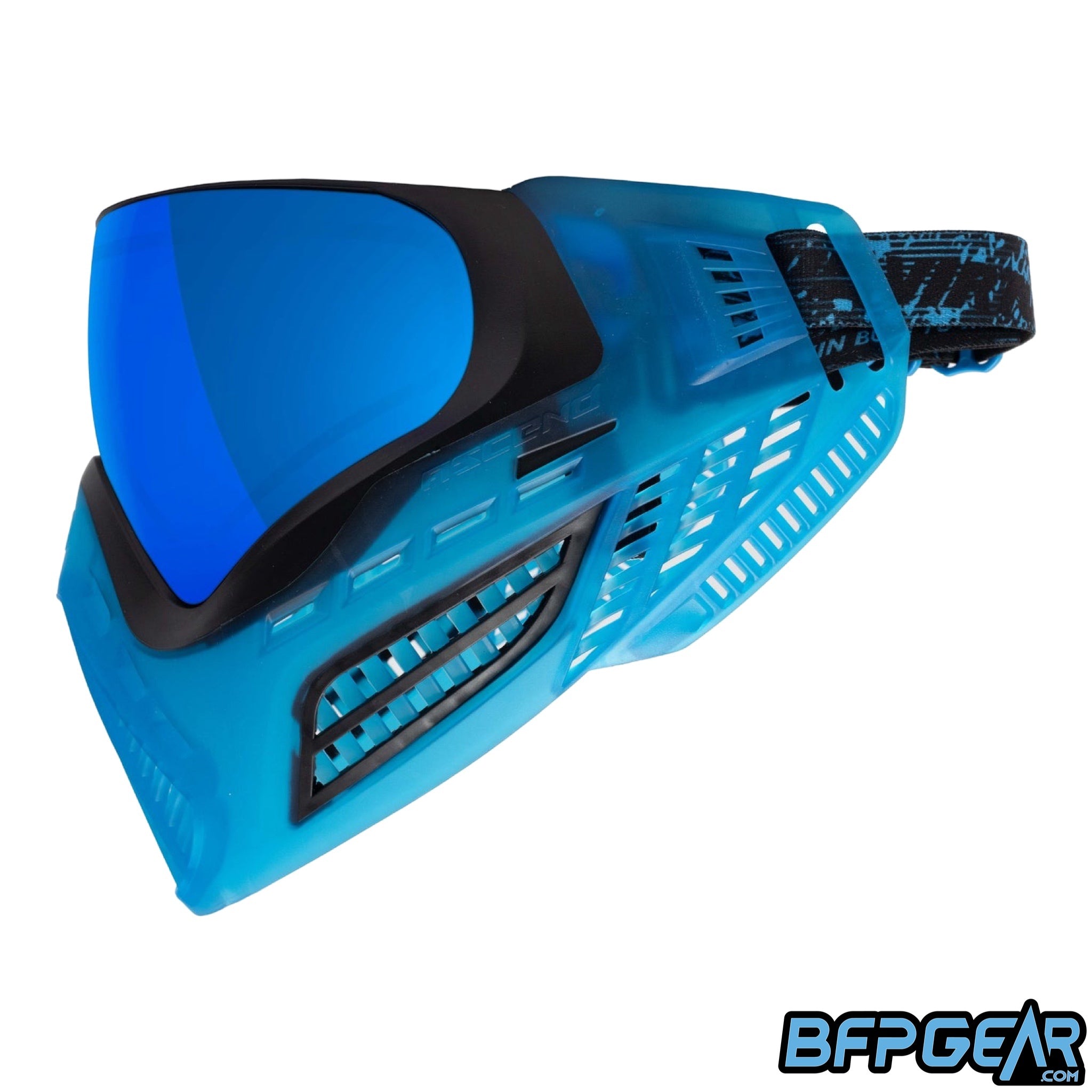 The Virtue VIO Ascend in the Black Cyan color way.
