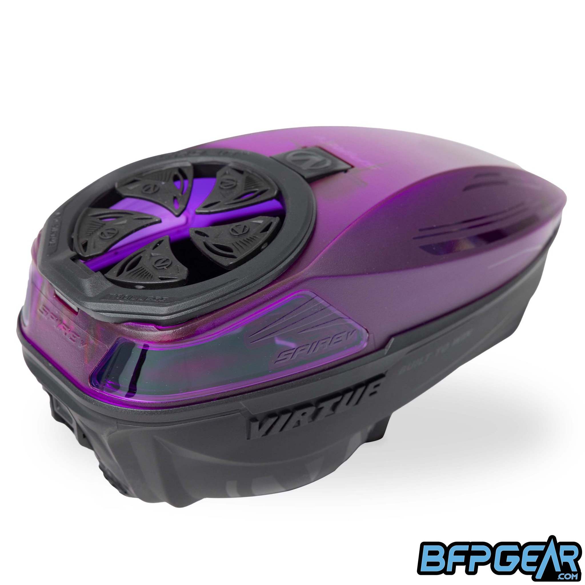 This angle of the Spire V shows the Crown SF III speedfeed.