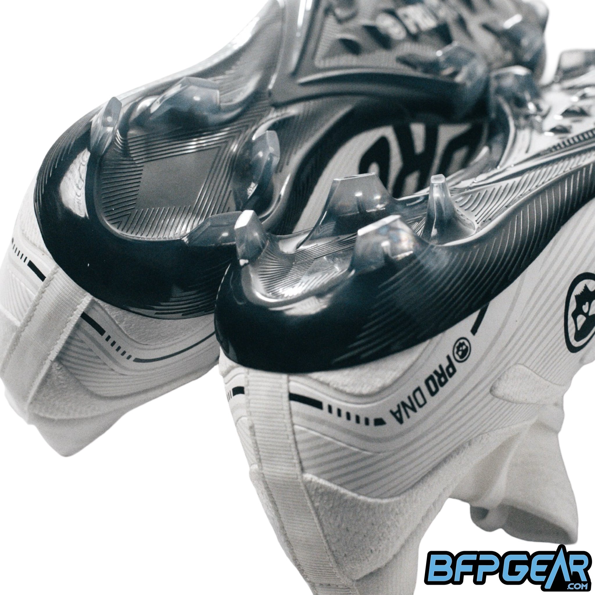 The rear spikes on the Voltrax cleat. Standard shape for incredible stability and prevents slipping.