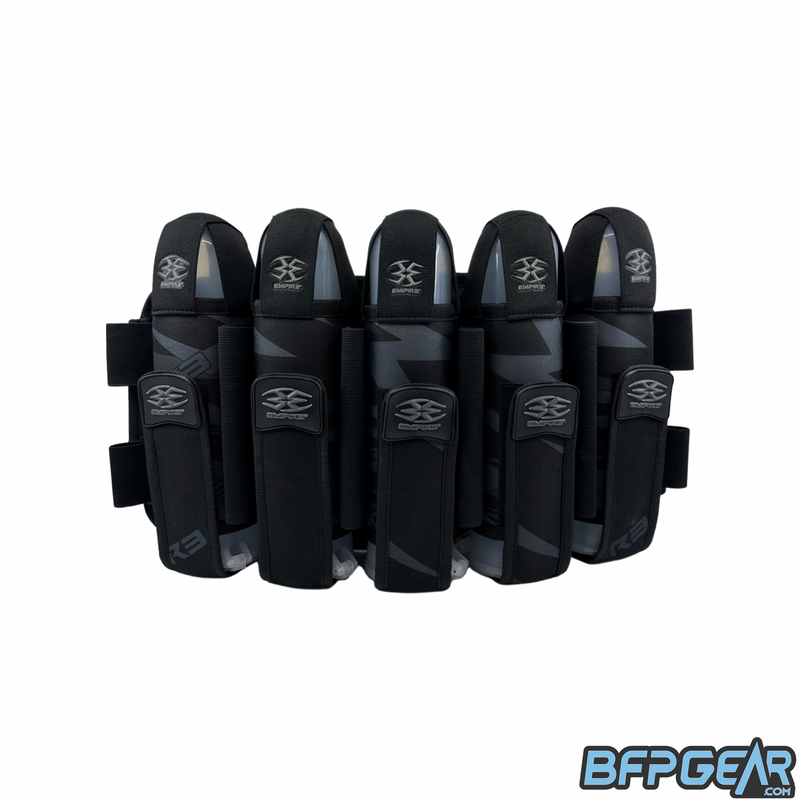 A picture showing the Empire Pro NXE Harness with five pods in the main pod sleeves, with 4 elastic sleeves in between them, and 4 elastic sleeves each side.